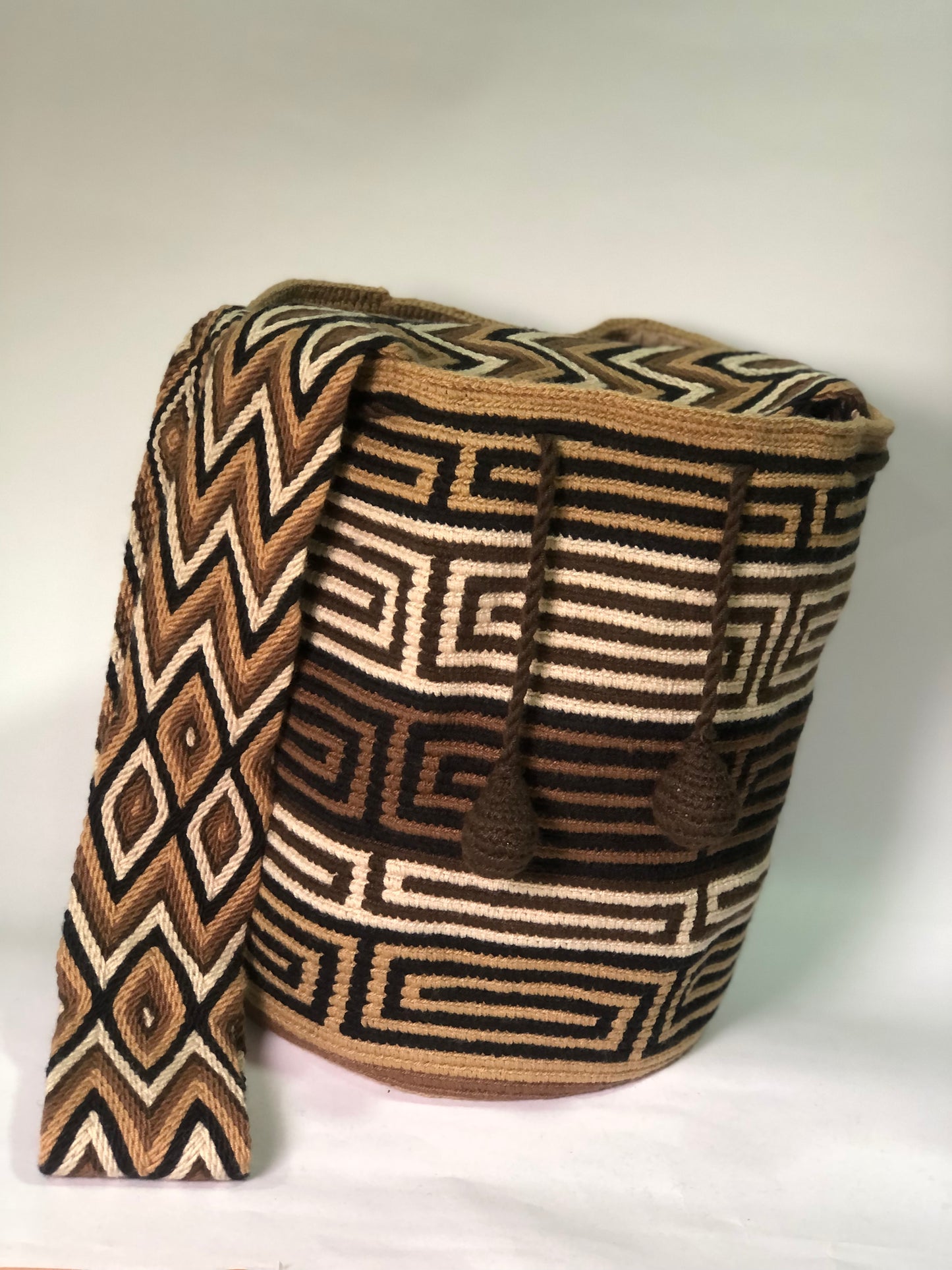 Wayuú hombre diseño 29x29