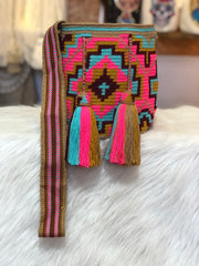 Exclusive Medium 22x21