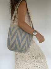 Bolso De Mano y Cargadera 29 x 29