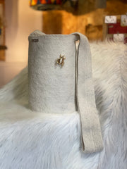 Exclusive Prendedor Unicolor Blanca hueso Mediana 27 x 24