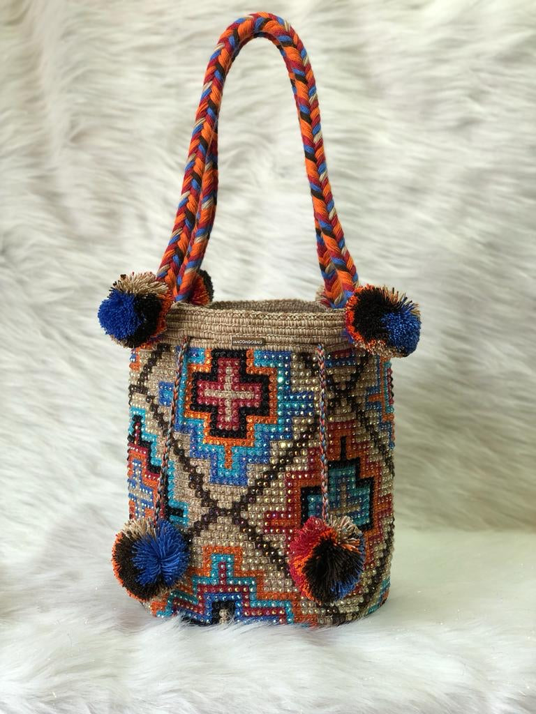 Mochila Piedras Trenza y bolas