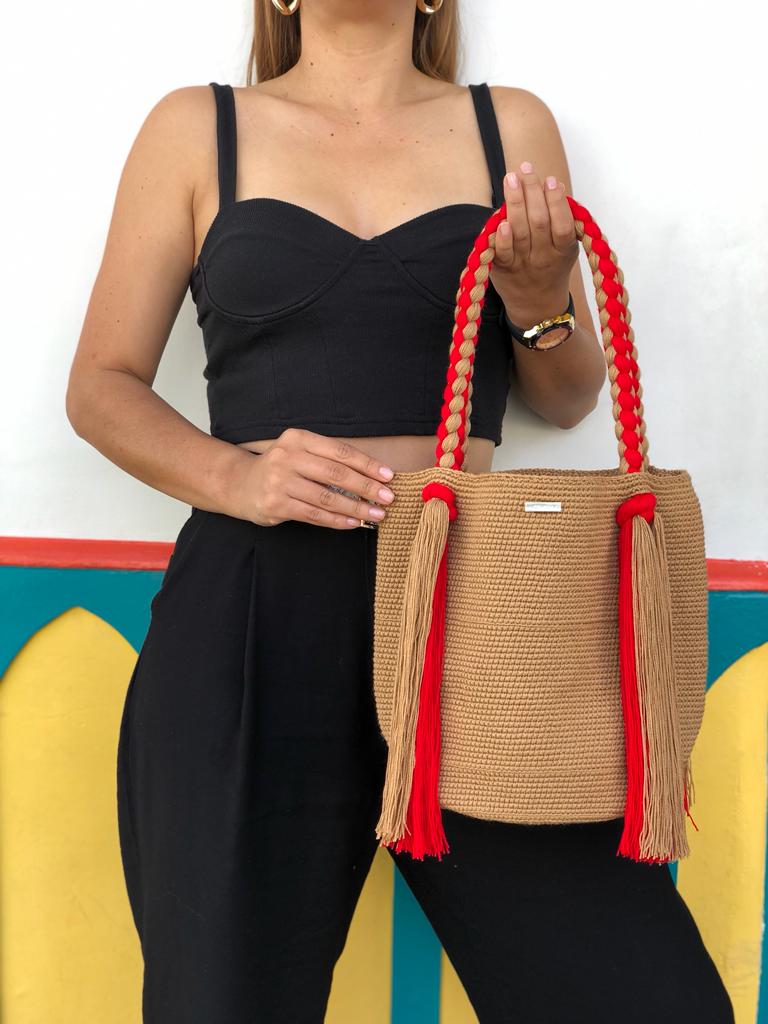 Bolso Wayuú trenza unicolor 29x29