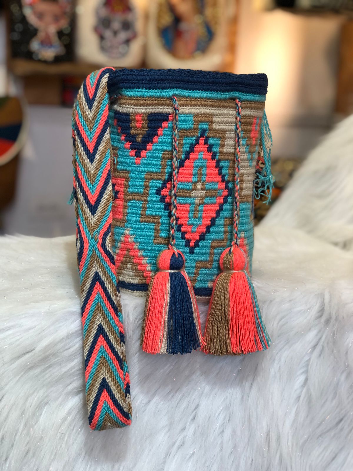 Wayuu Medium 22x21