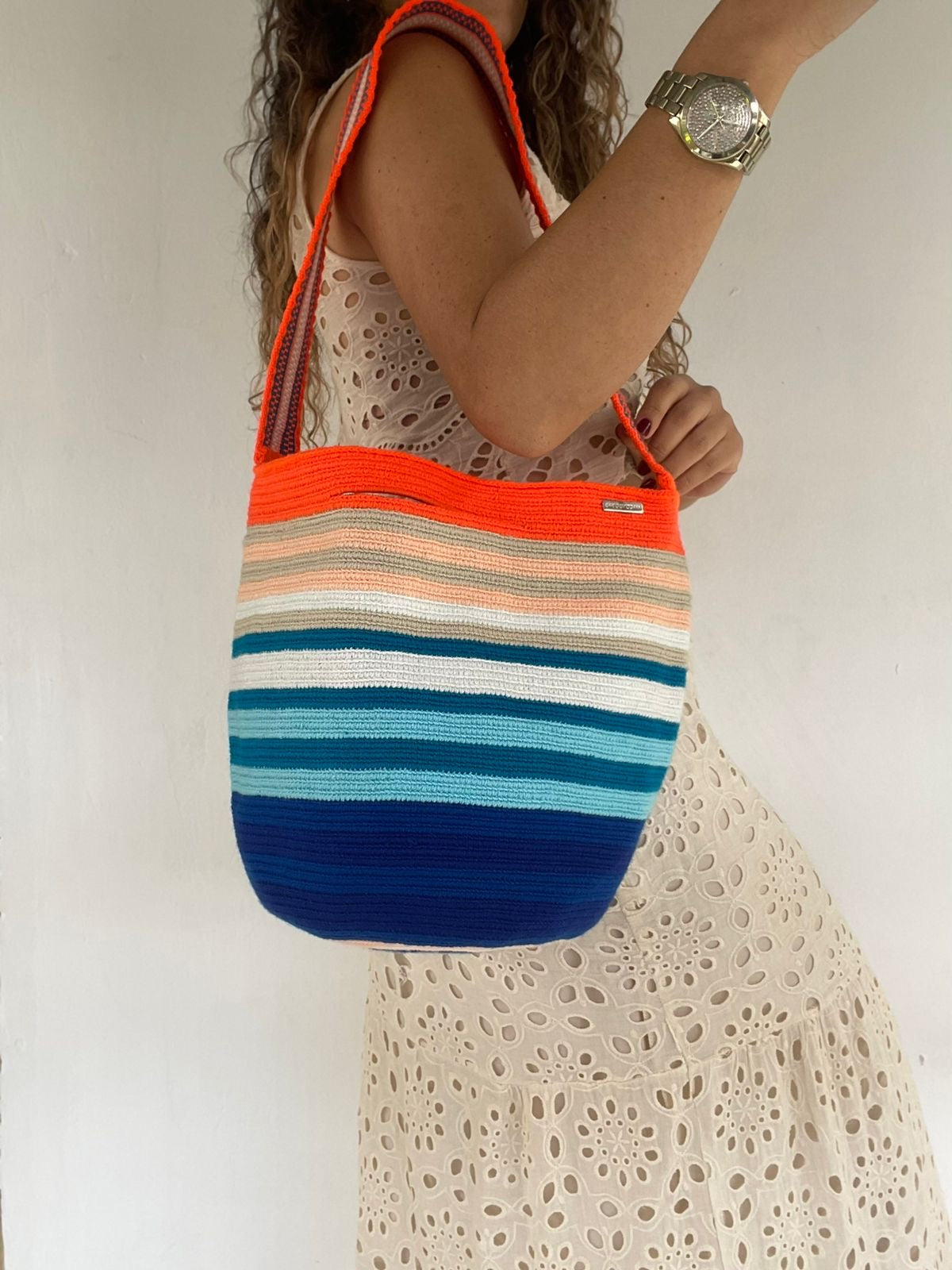 Bolso De Mano y Cargadera 29 x 29