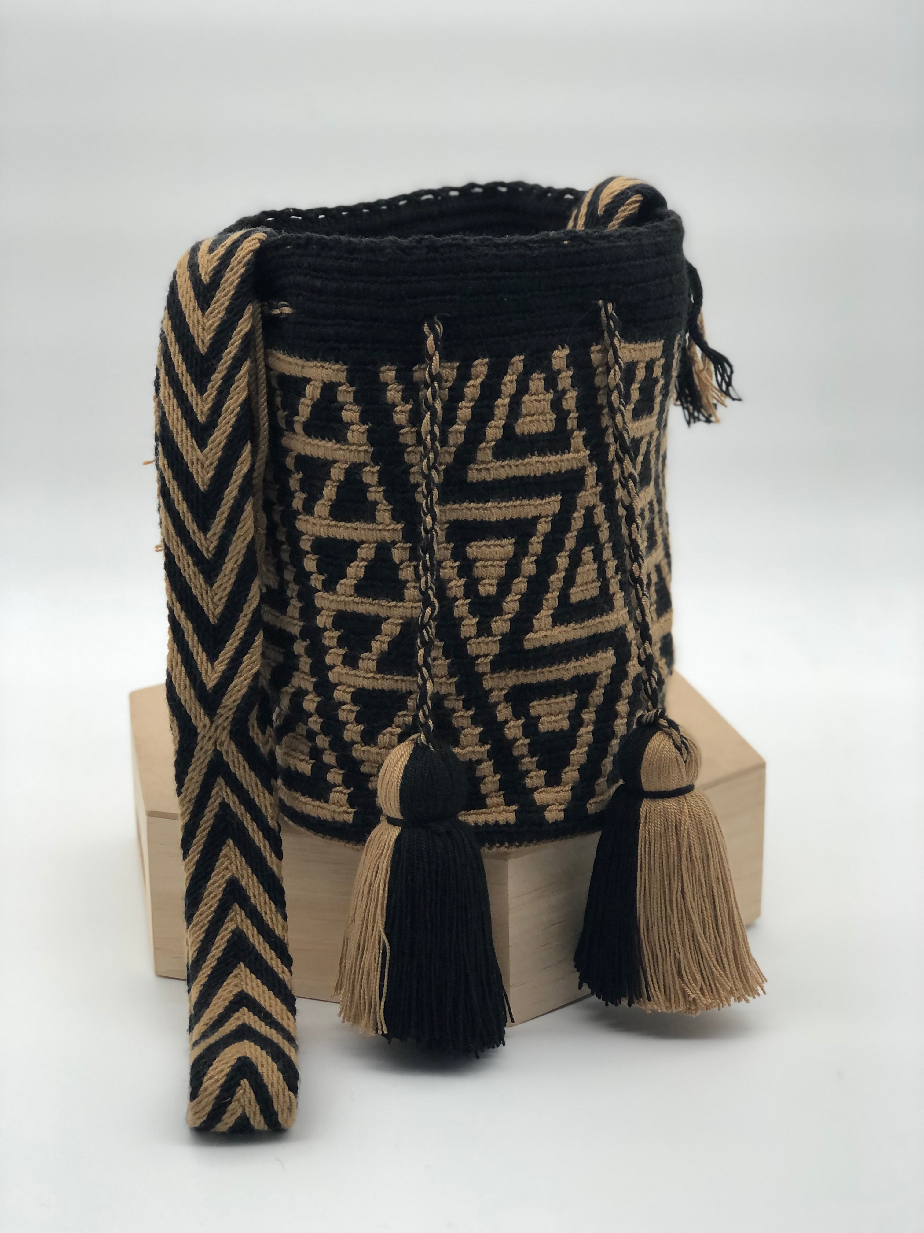 Wayuú Mediana 22 x 21