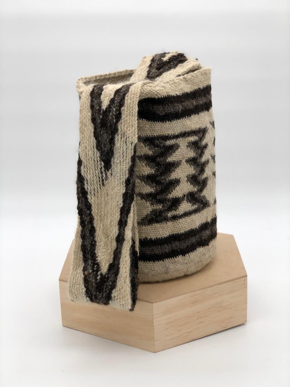 Arhuacas Medianas Premium 29 x 28 Nuevas