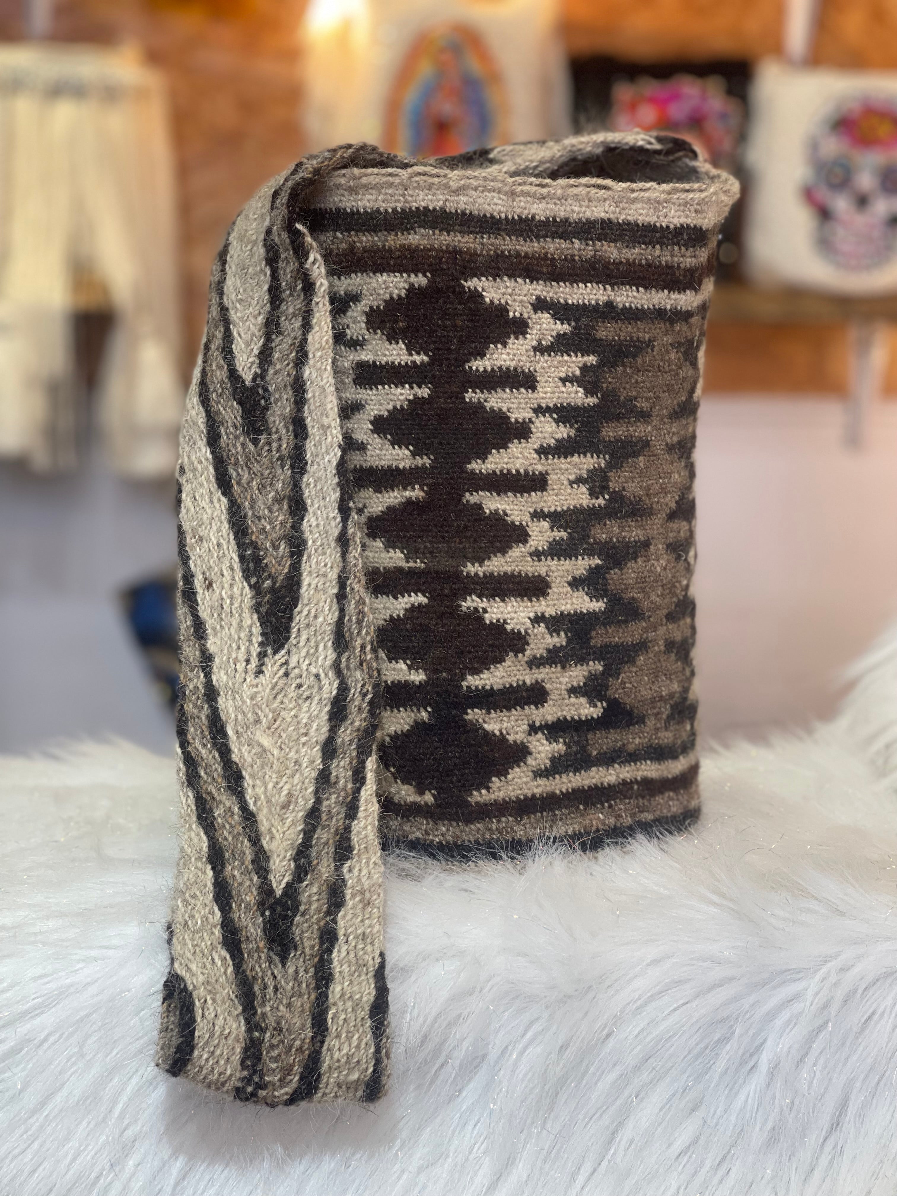 Arhuacas Grandes 33 x 28