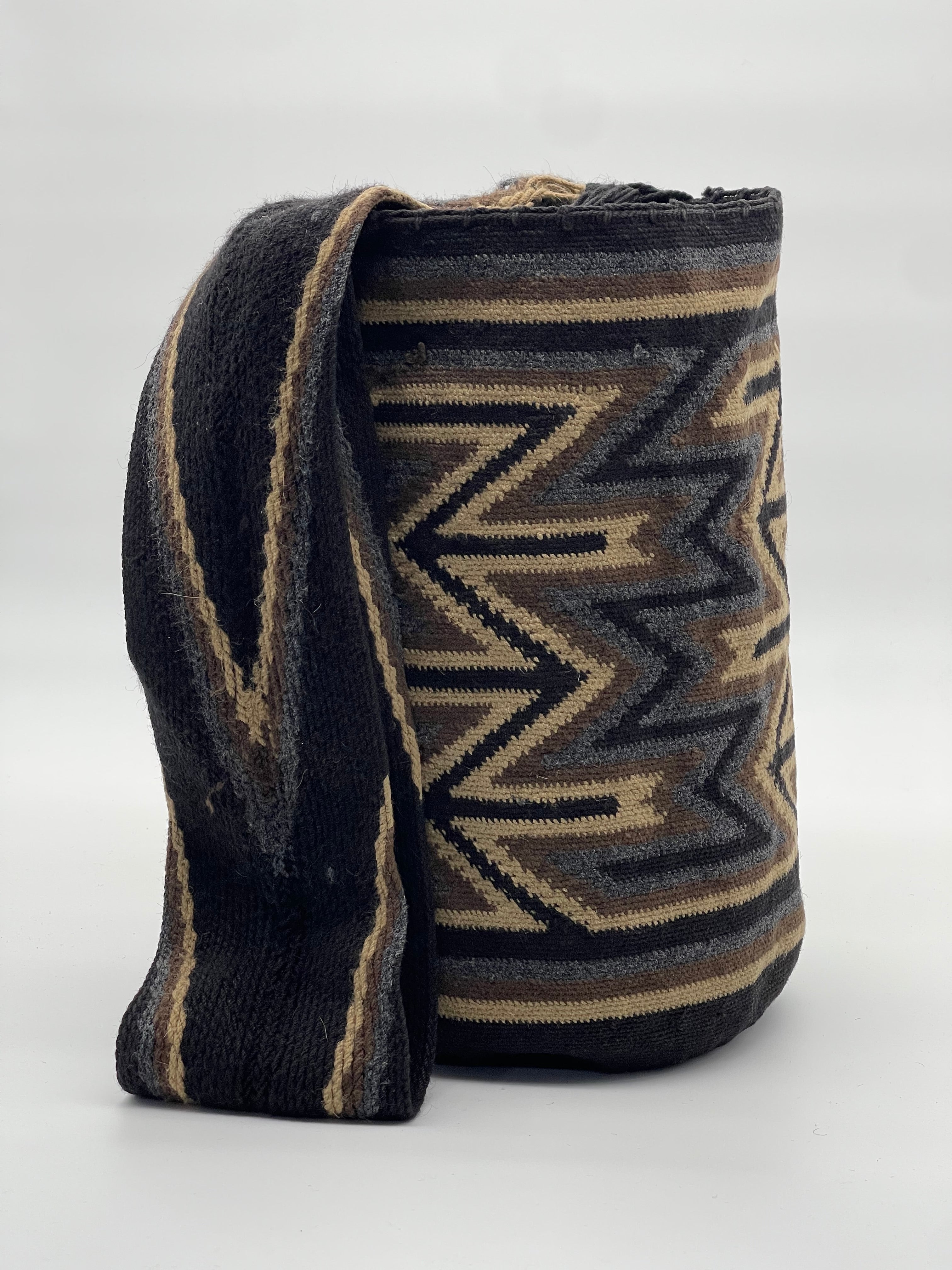 Arhuacas Grandes 33 x 28