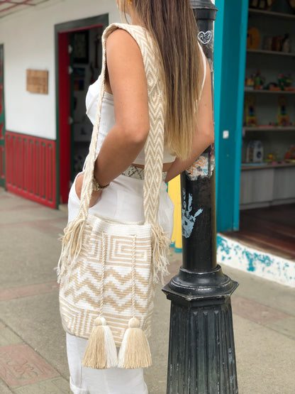 Wayuú Diseño Grande tradicional 29x29