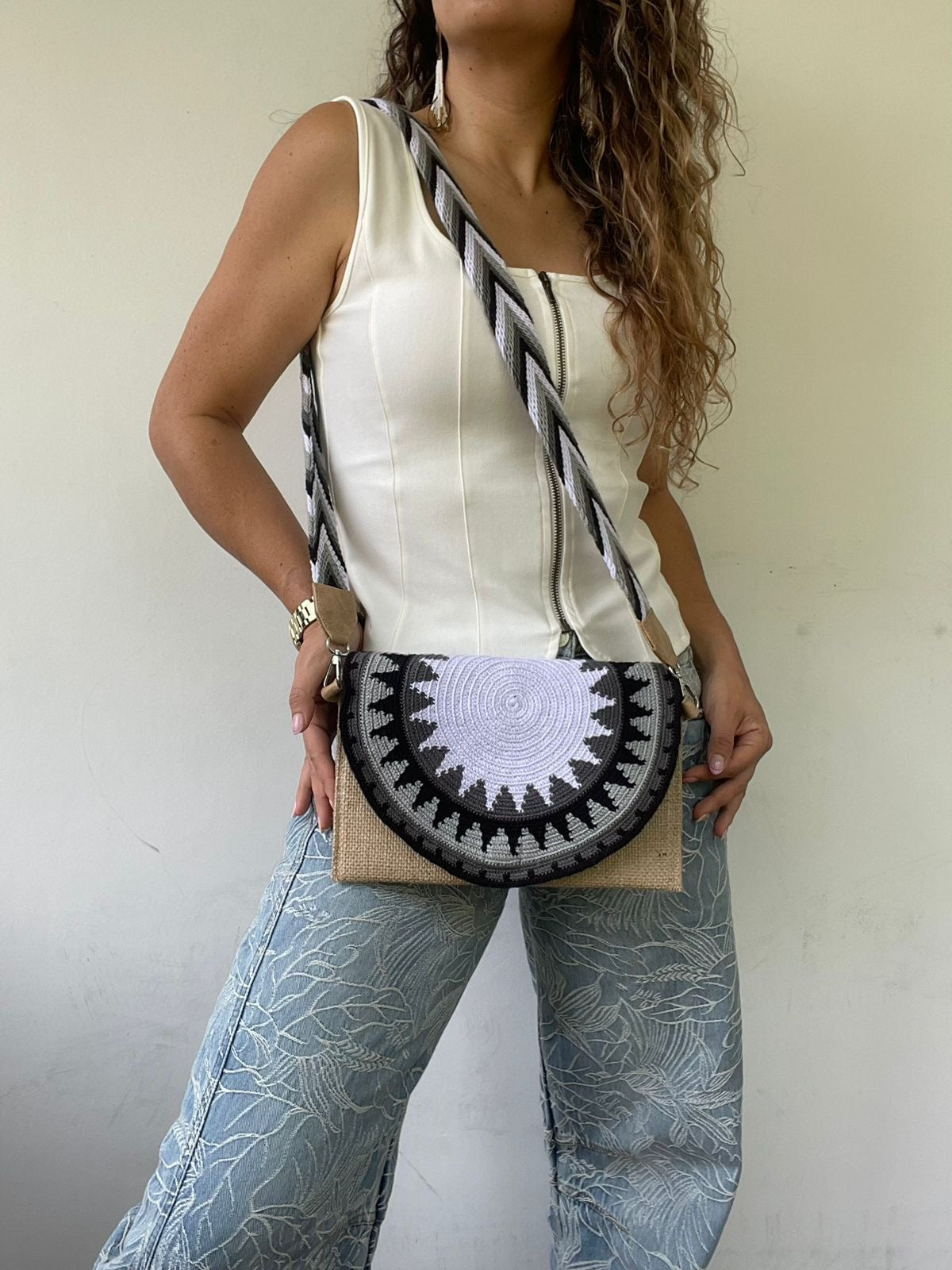 Sobre Exclusive Gaza 17 x 27