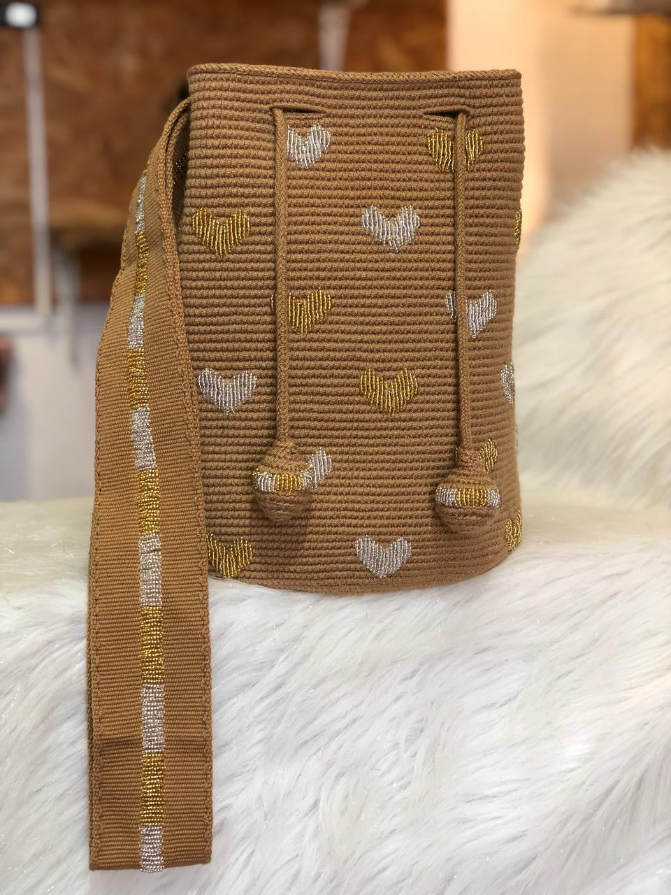 Wayuú Recamada Corazones Grande 29 x 29