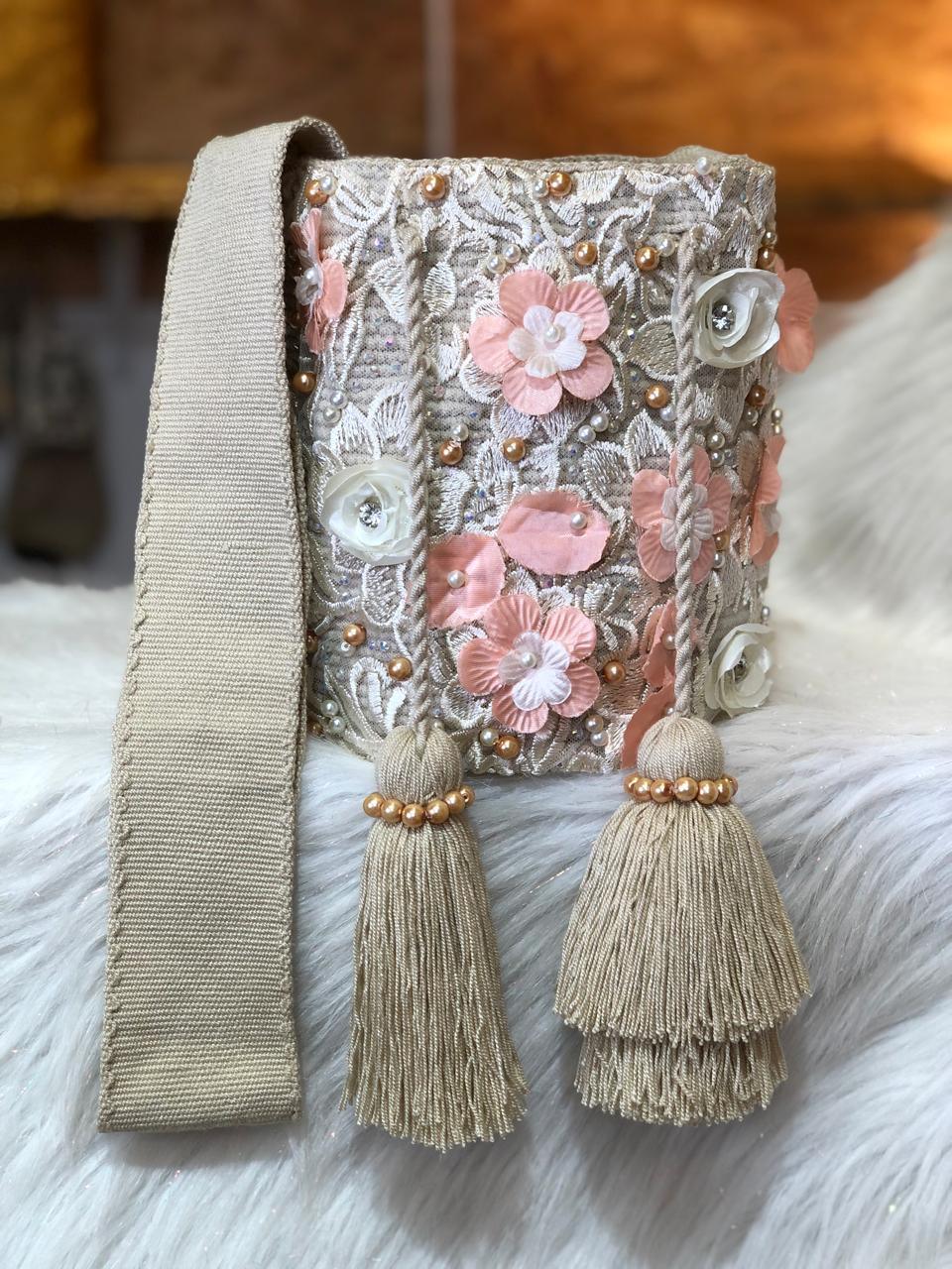 Recamada Mediana Wayuú 22 x 22