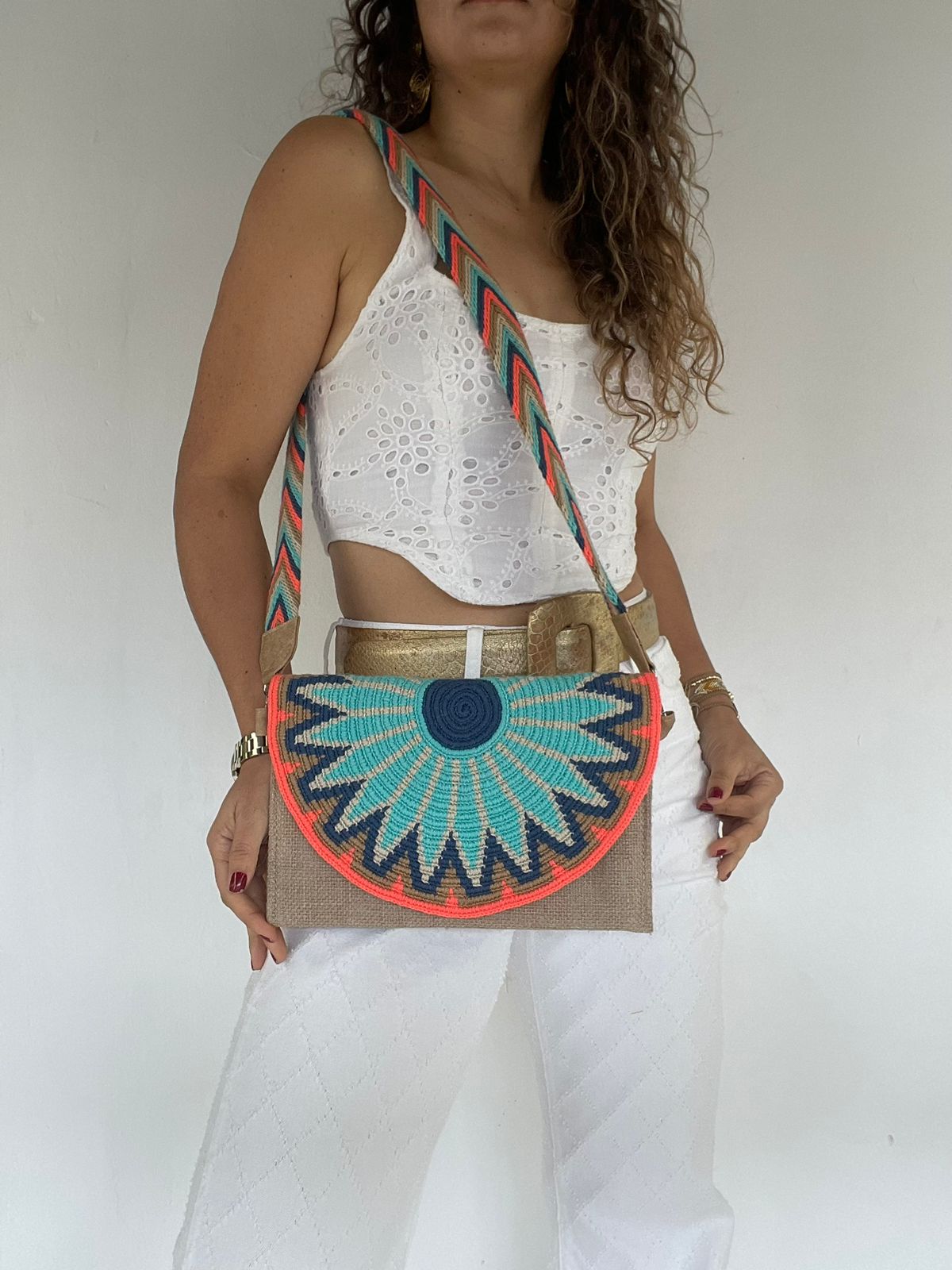 Sobre Exclusive Gaza 17 x 27