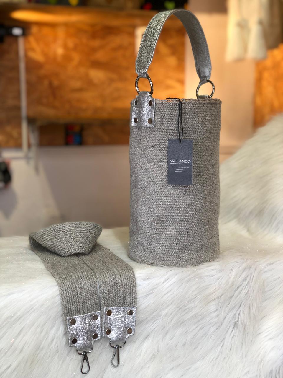 Lana Premium Exclusive Unicolor Mediana gris