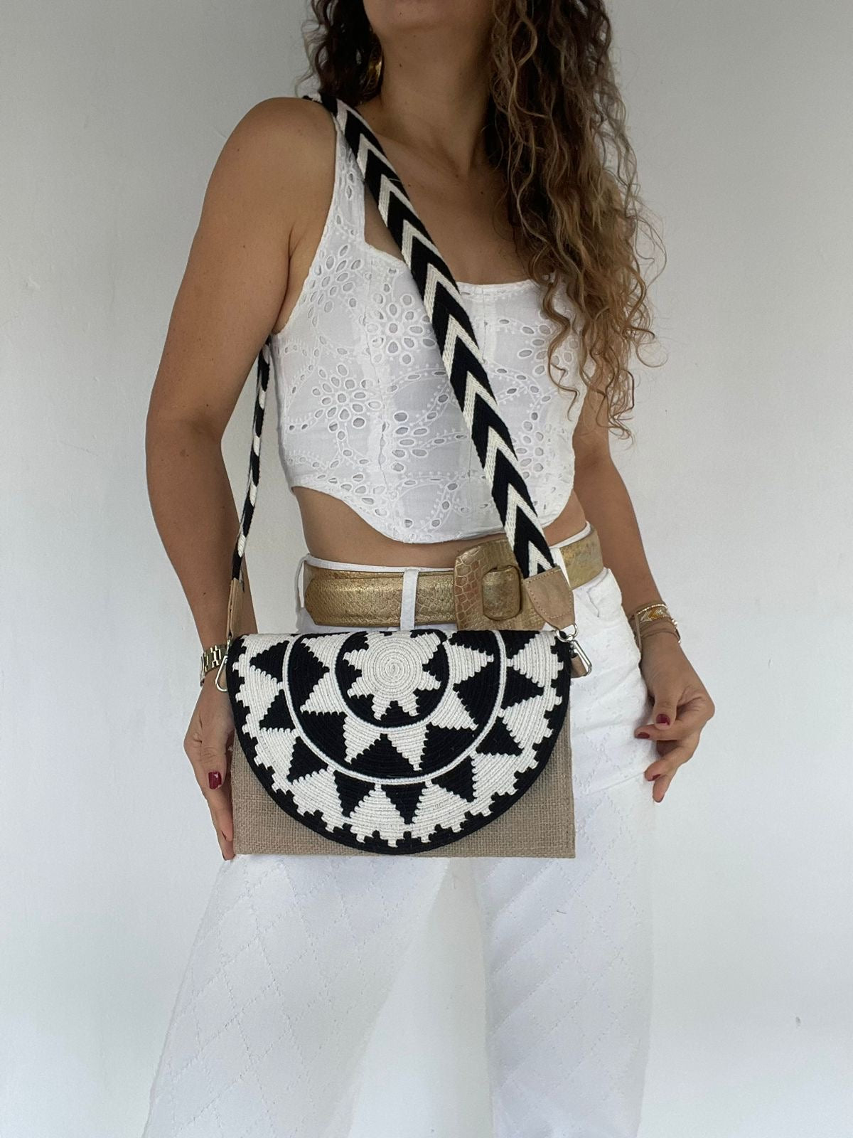 Sobre Exclusive Gaza 17 x 27