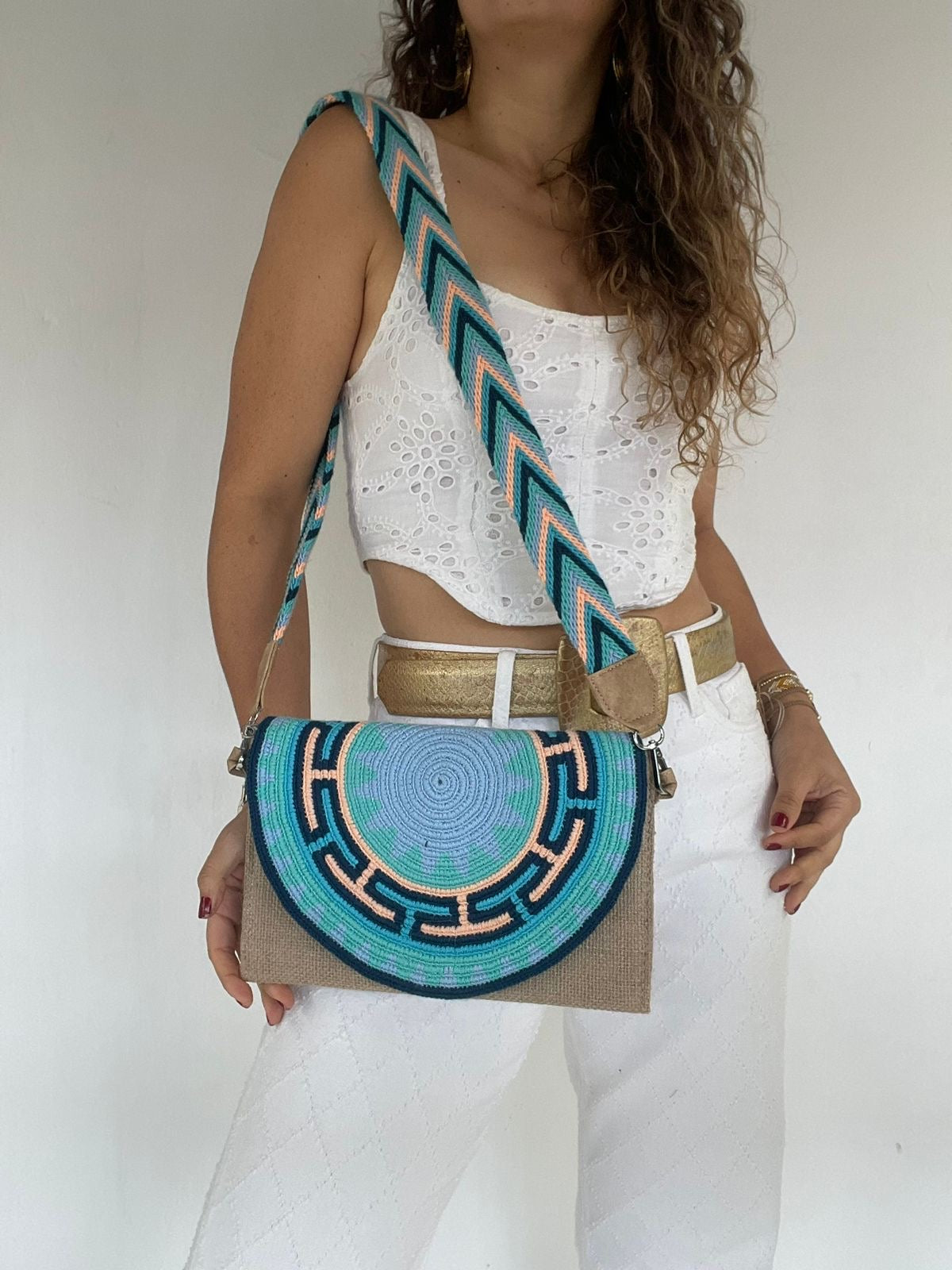 Sobre Exclusive Gaza 17 x 27