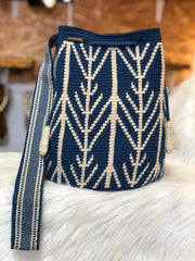 Wayuú Diseño Cordón Lateral Grande 29 x 29