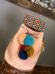 Oferta del Mes Wayuú 5 Borlas Grande Tradicional 29 x 29