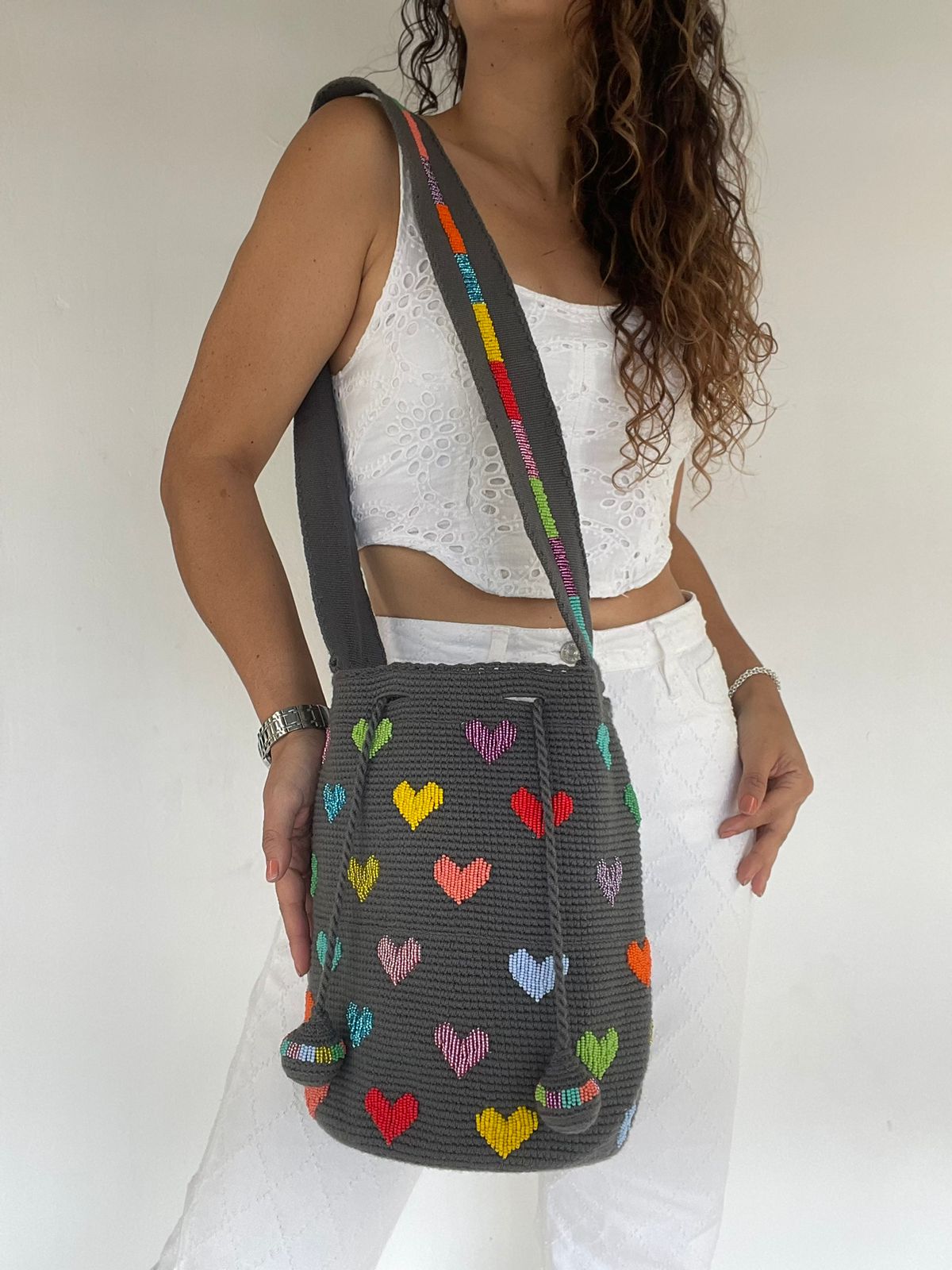 Wayuú Recamada Corazones Grande 29 x 29
