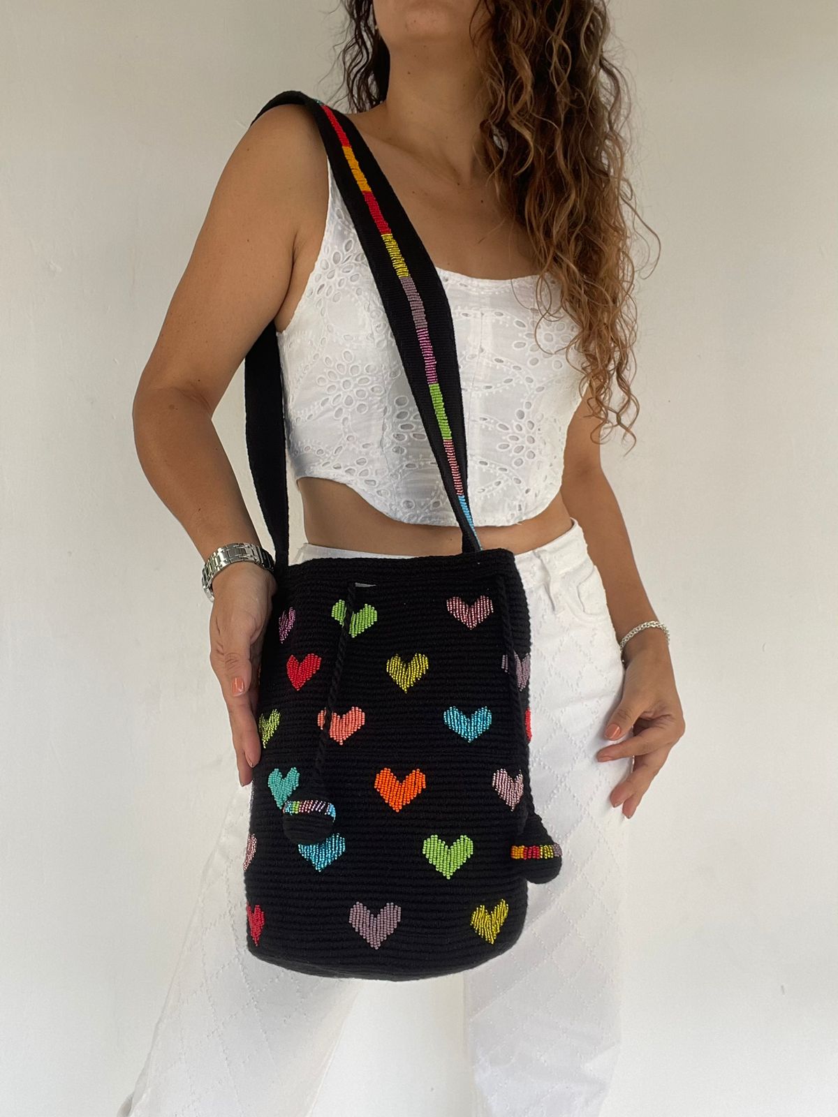 Wayuú Recamada Corazones Grande 29 x 29