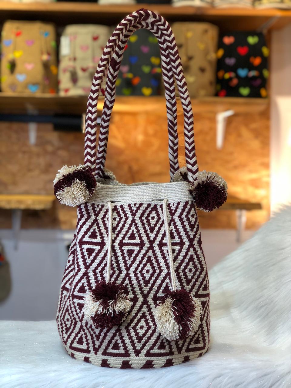 Wayuú Trenza y Borla 29 x 29