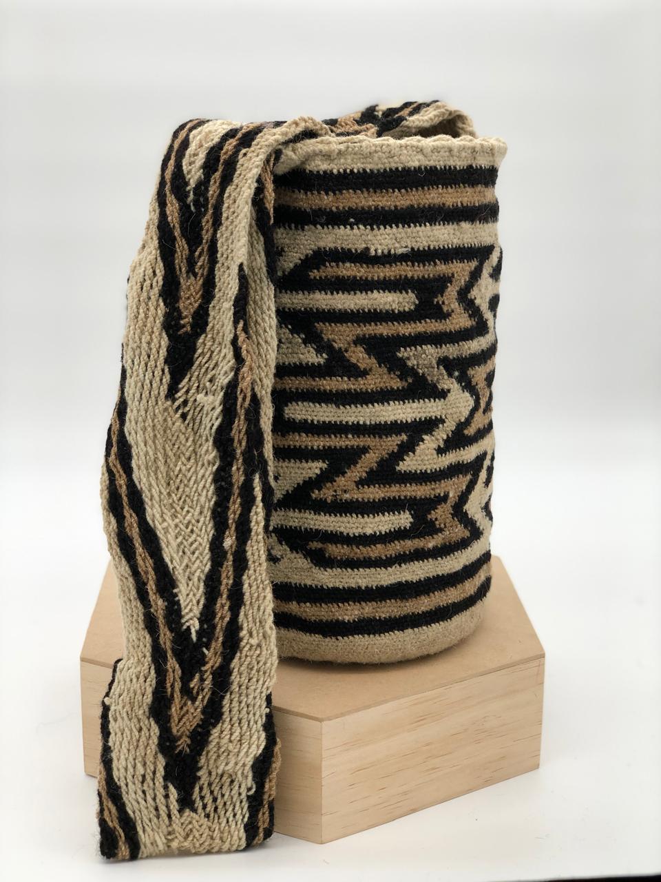 Arhuacas Medianas Premium 29 x 28 Nuevas