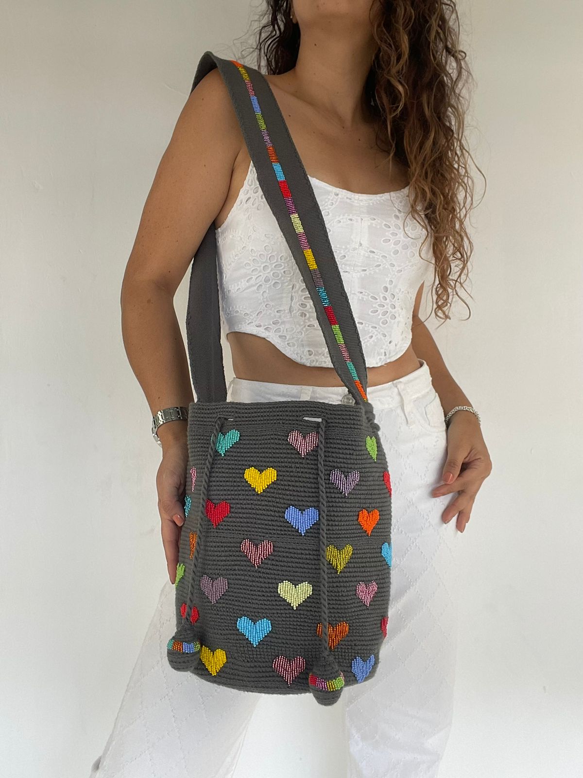 Wayuú Recamada Corazones Grande 29 x 29