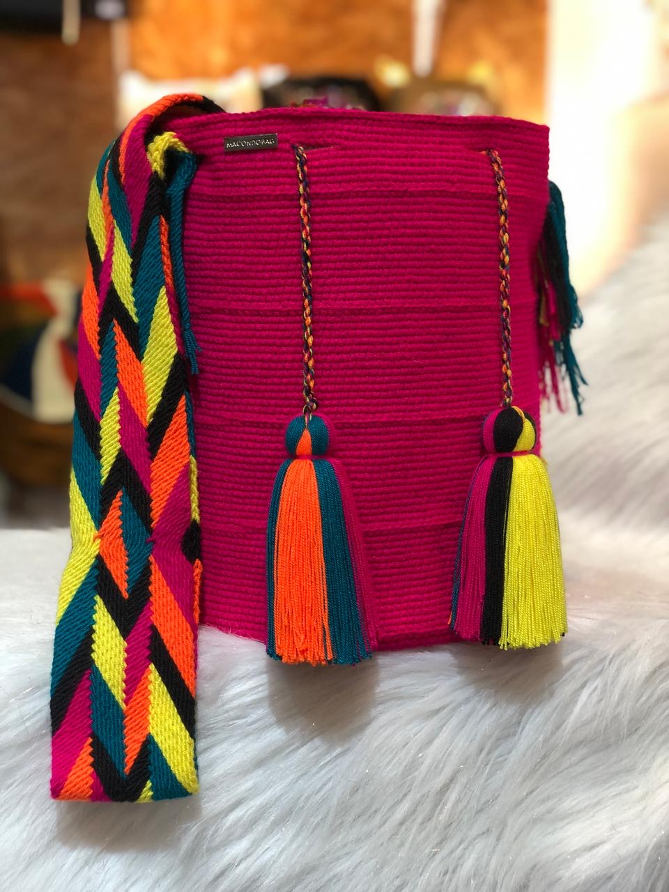 Wayuú Unicolor Grande Tradicional 29 x 29