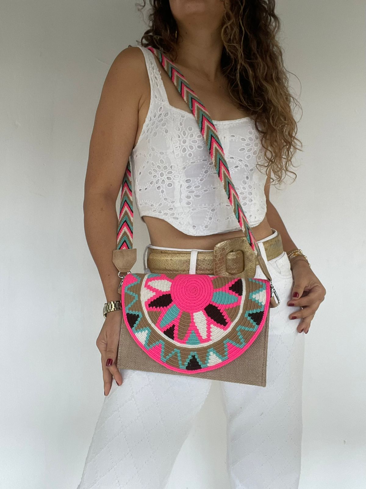 Sobre Exclusive Gaza 17 x 27