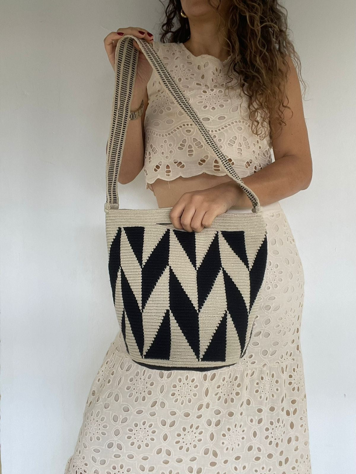 Bolso De Mano y Cargadera 29 x 29