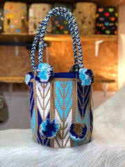 Wayuú Trenza y Borla 29 x 29