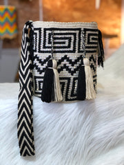 Wayuu Medium Rhinestones 22x21