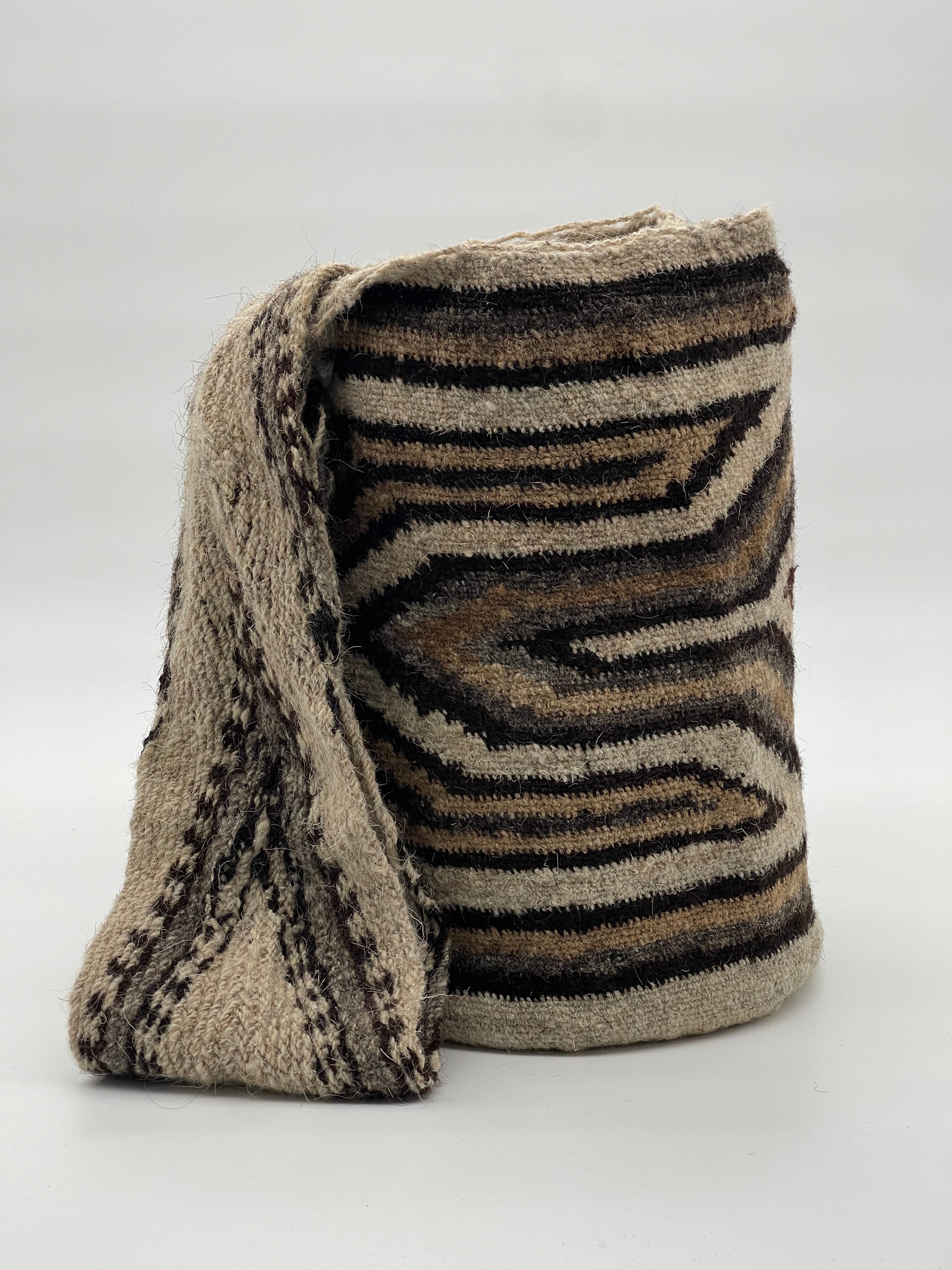 Arhuacas Grandes 33 x 28