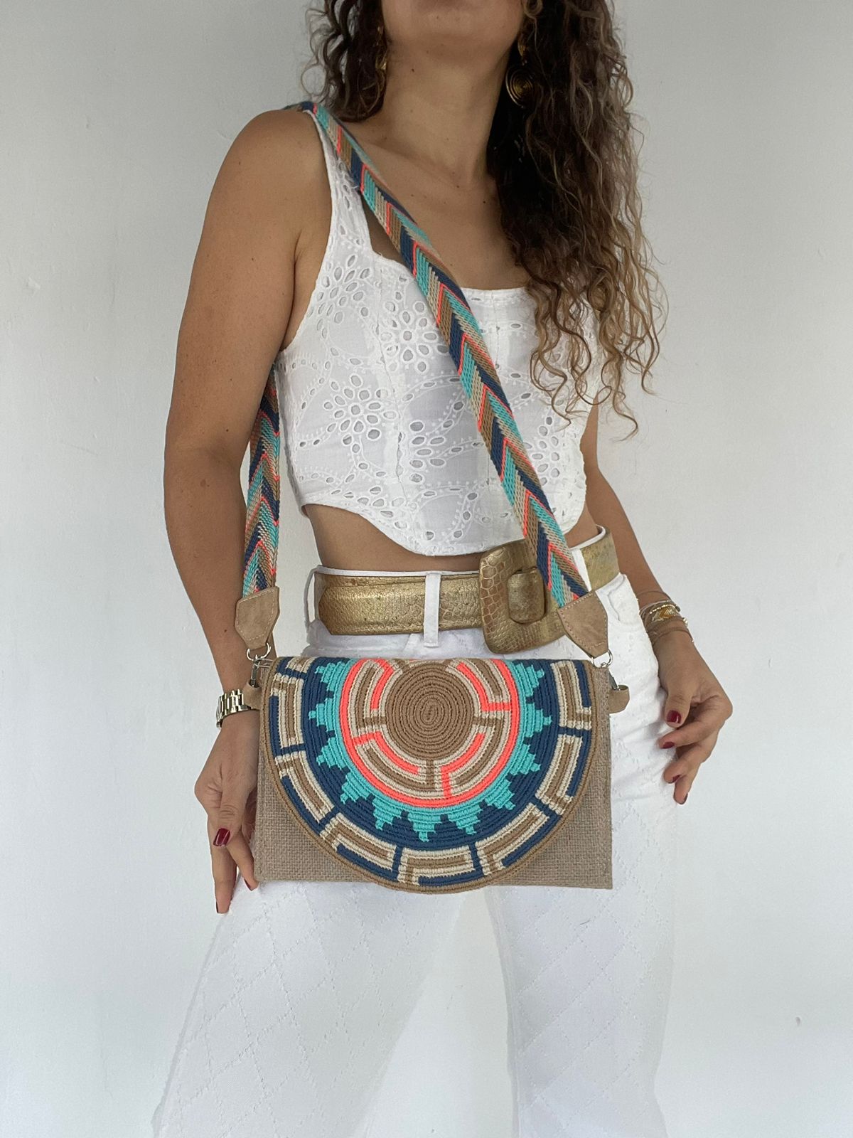 Sobre Exclusive Gaza 17 x 27