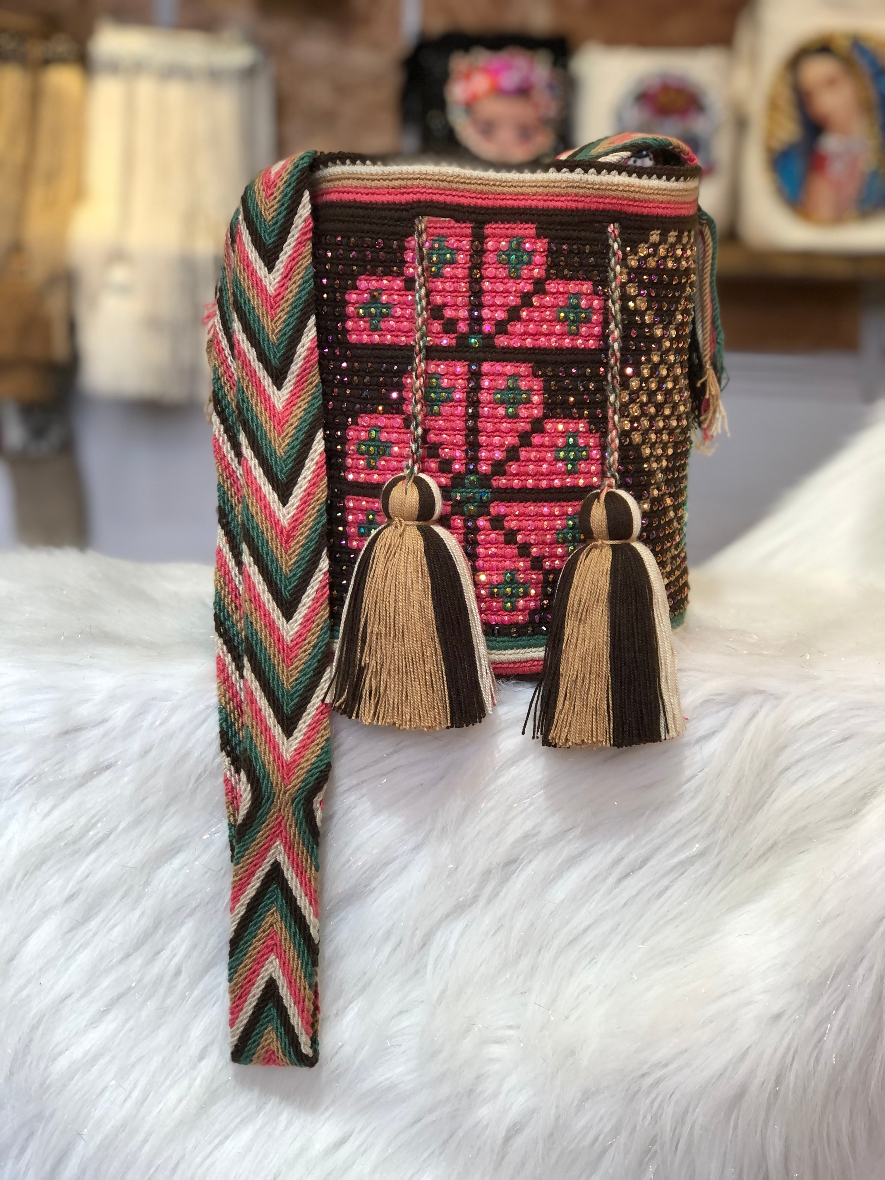 Wayuu Medium Rhinestones 22x21