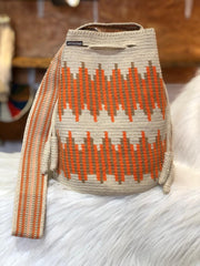 Wayuú Diseño Cordón Lateral Grande 29 x 29