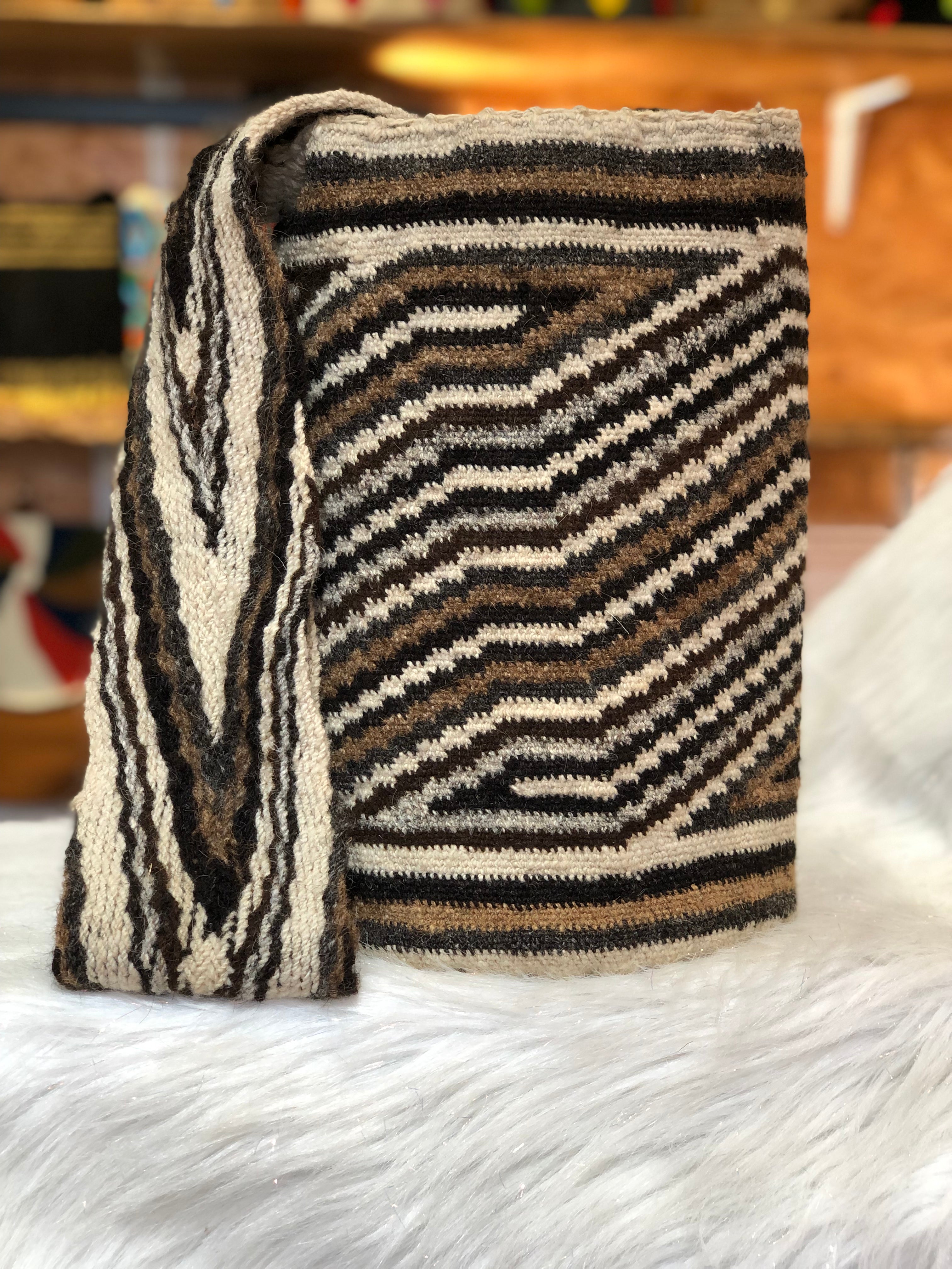 Arhuacas Grandes 33 x 28