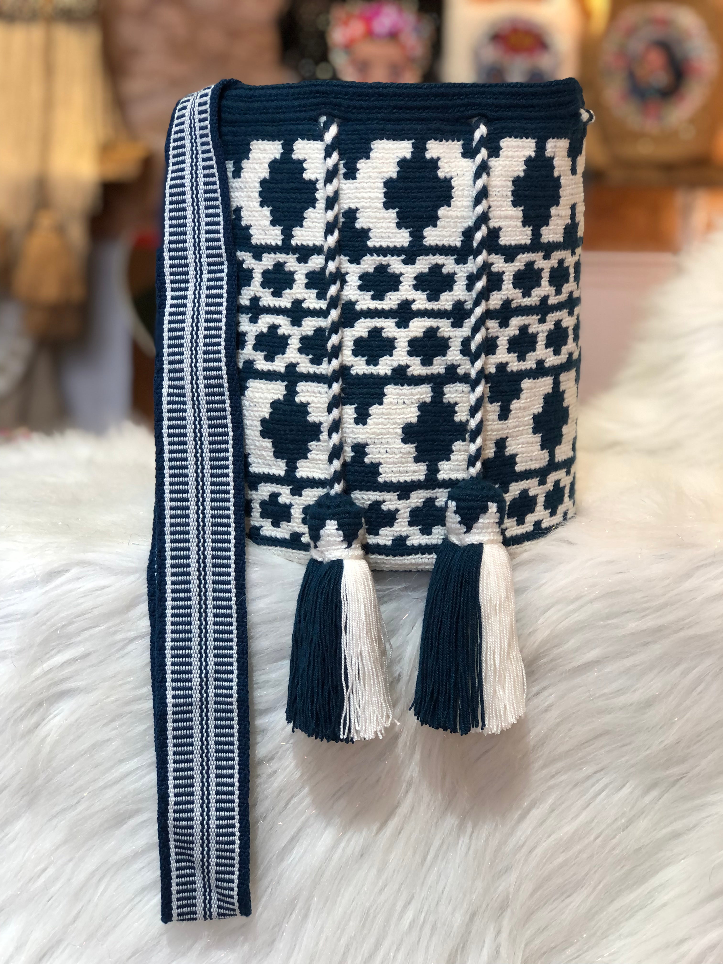 Wayuú Mediana Diseño Exclusive 22 x 21