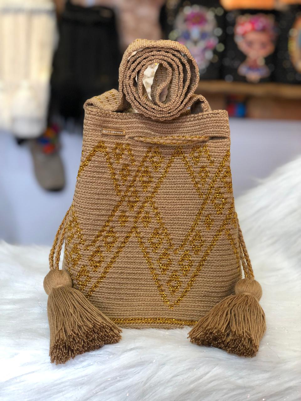 Medium Bells Bright Thread