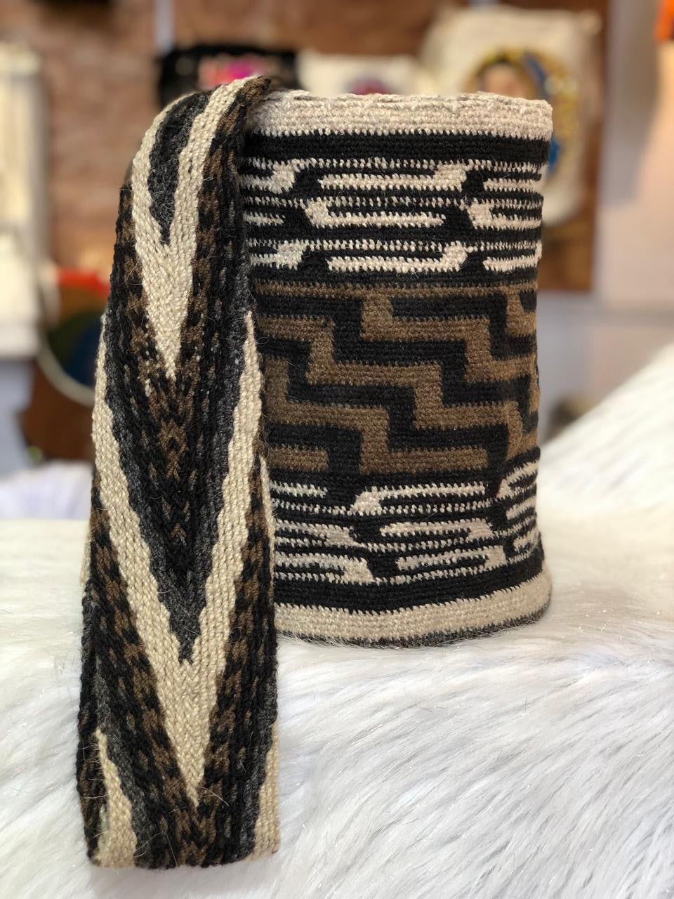 Arhuacas Medianas Premium 29 x 28 – Macondo Bags