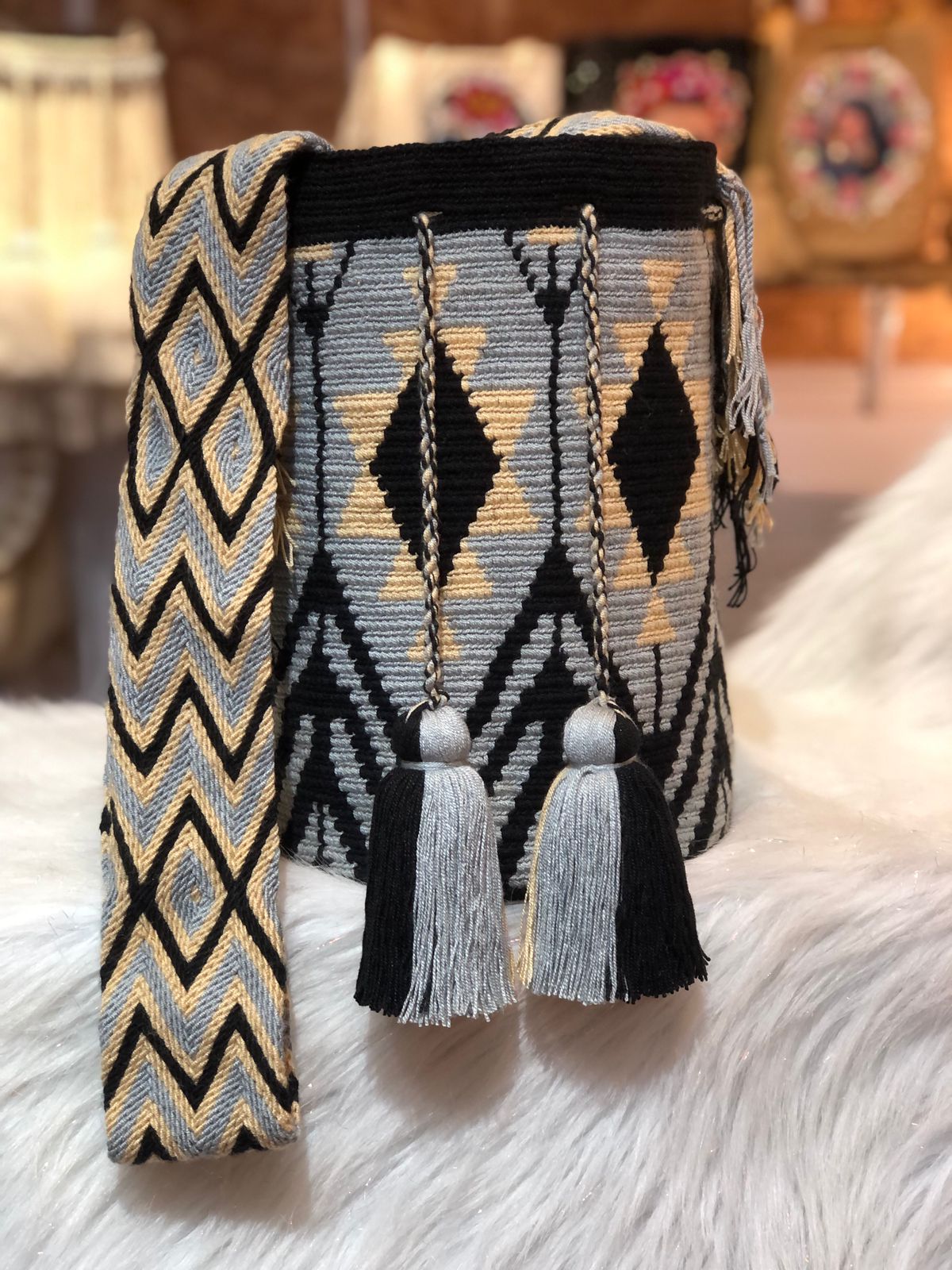 Wayuu Traditional Large Design 29x29