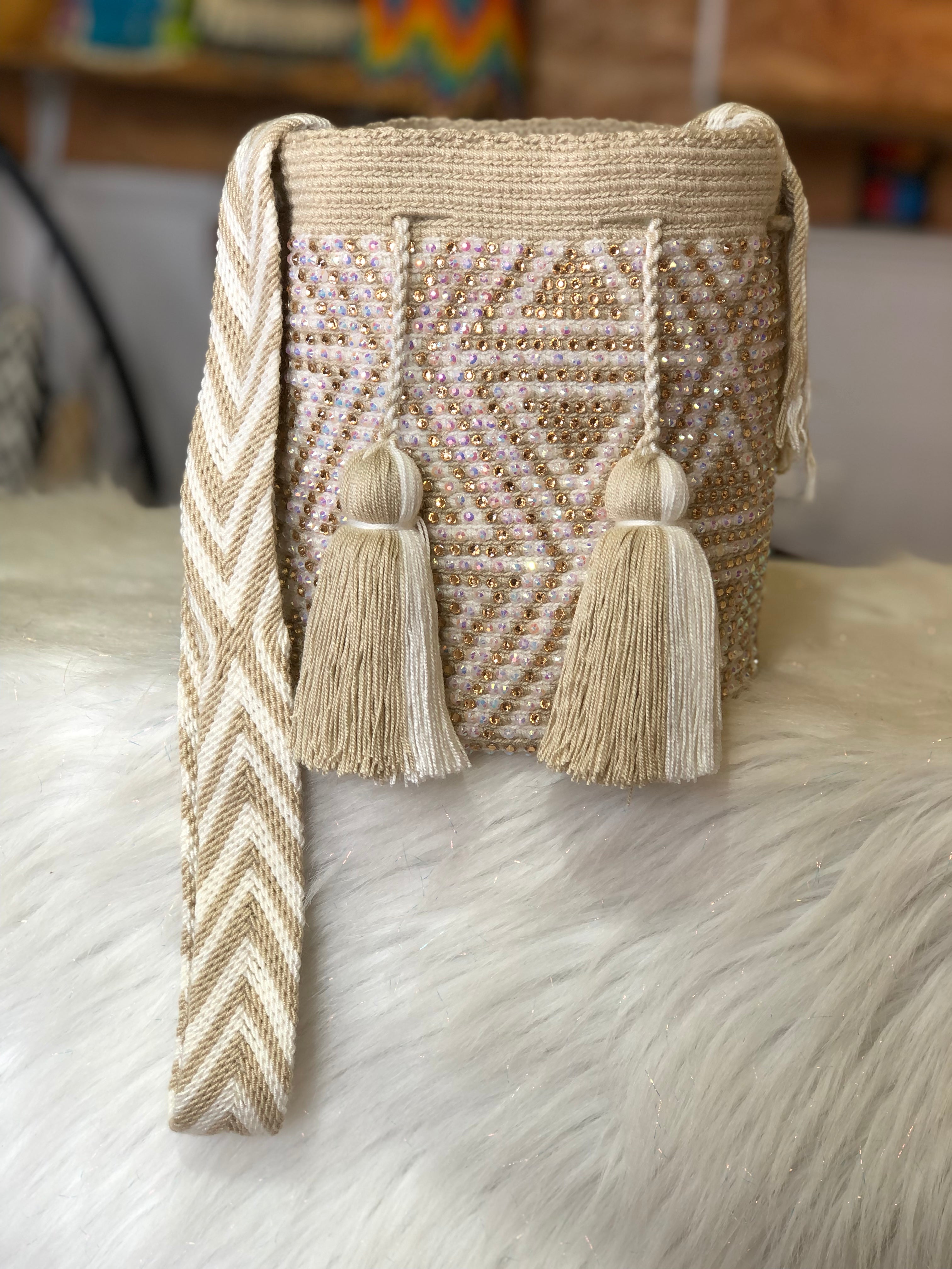 Wayuu Medium Rhinestones 22x21