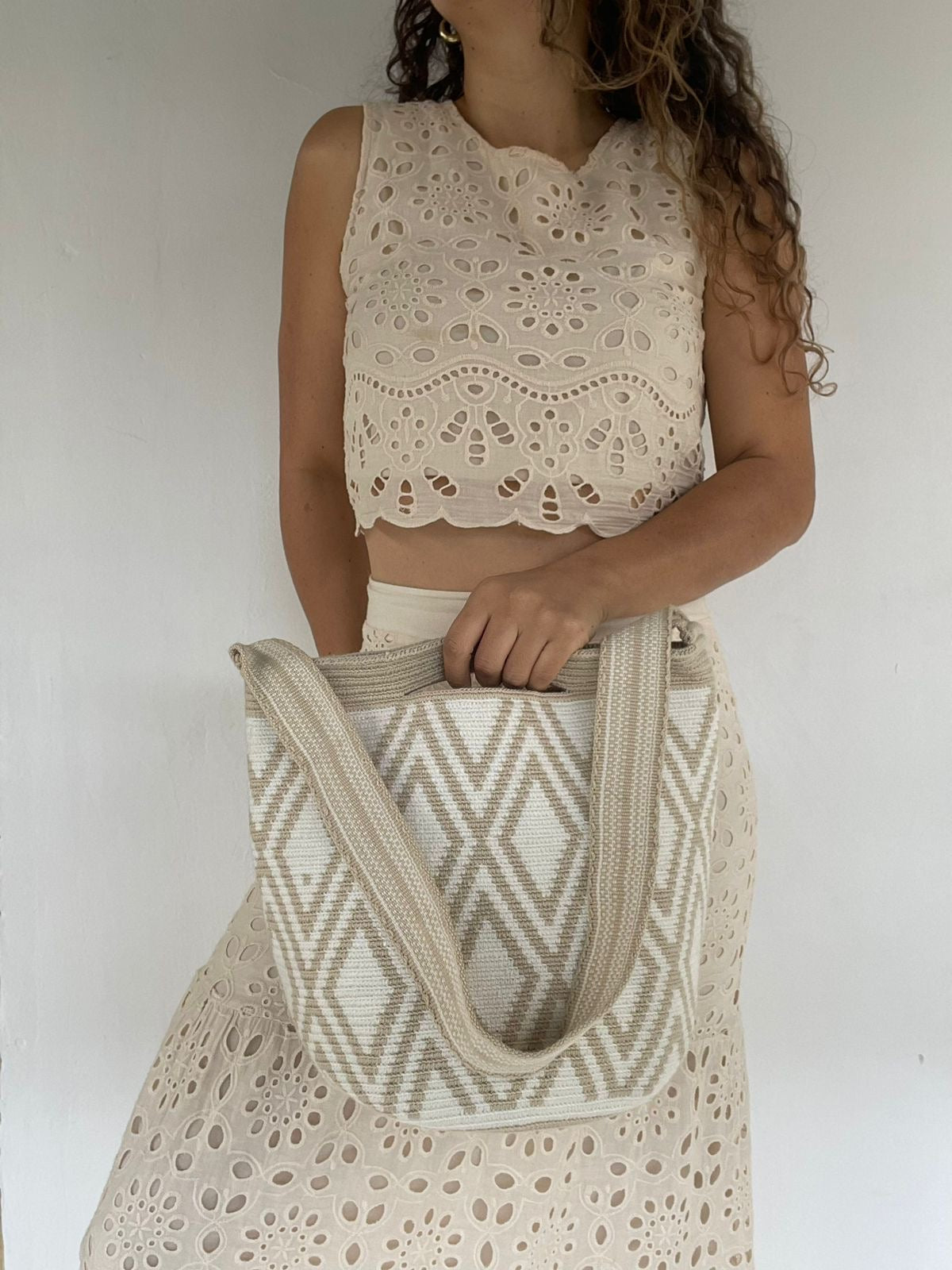 Bolso De Mano y Cargadera 29 x 29