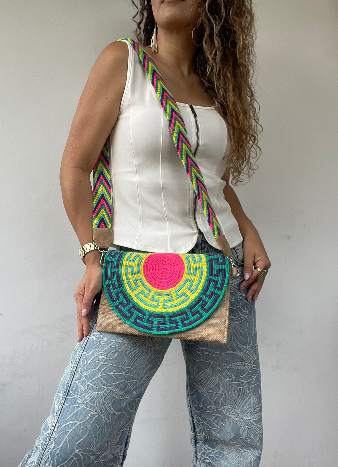 Sobre Exclusive Gaza 17 x 27