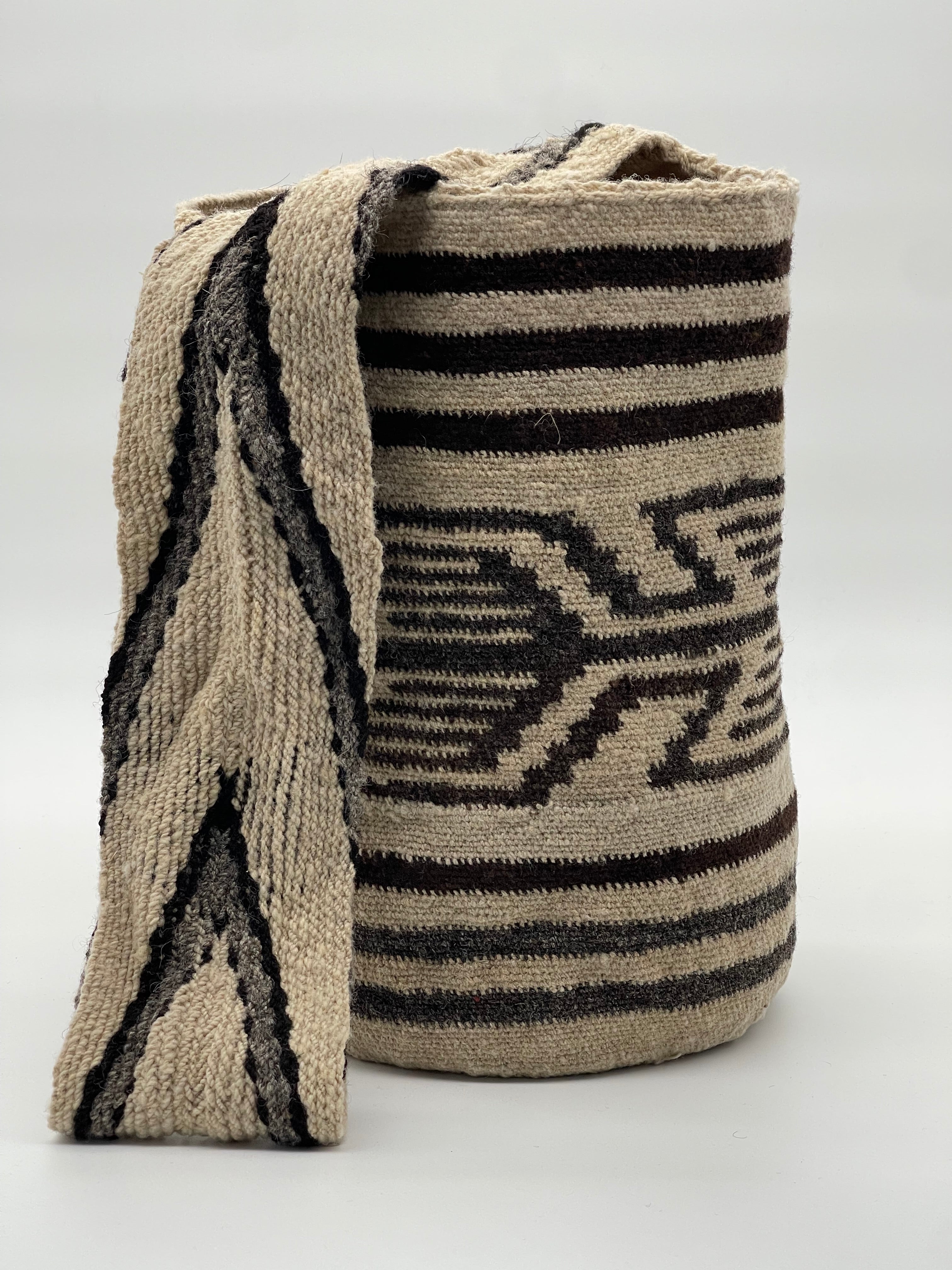 Arhuacas Grandes 33 x 28