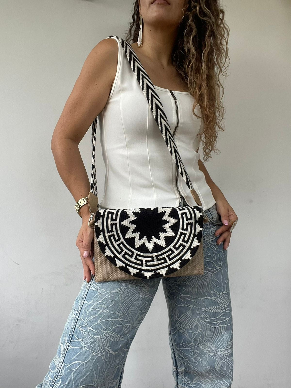 Sobre Exclusive Gaza 17 x 27