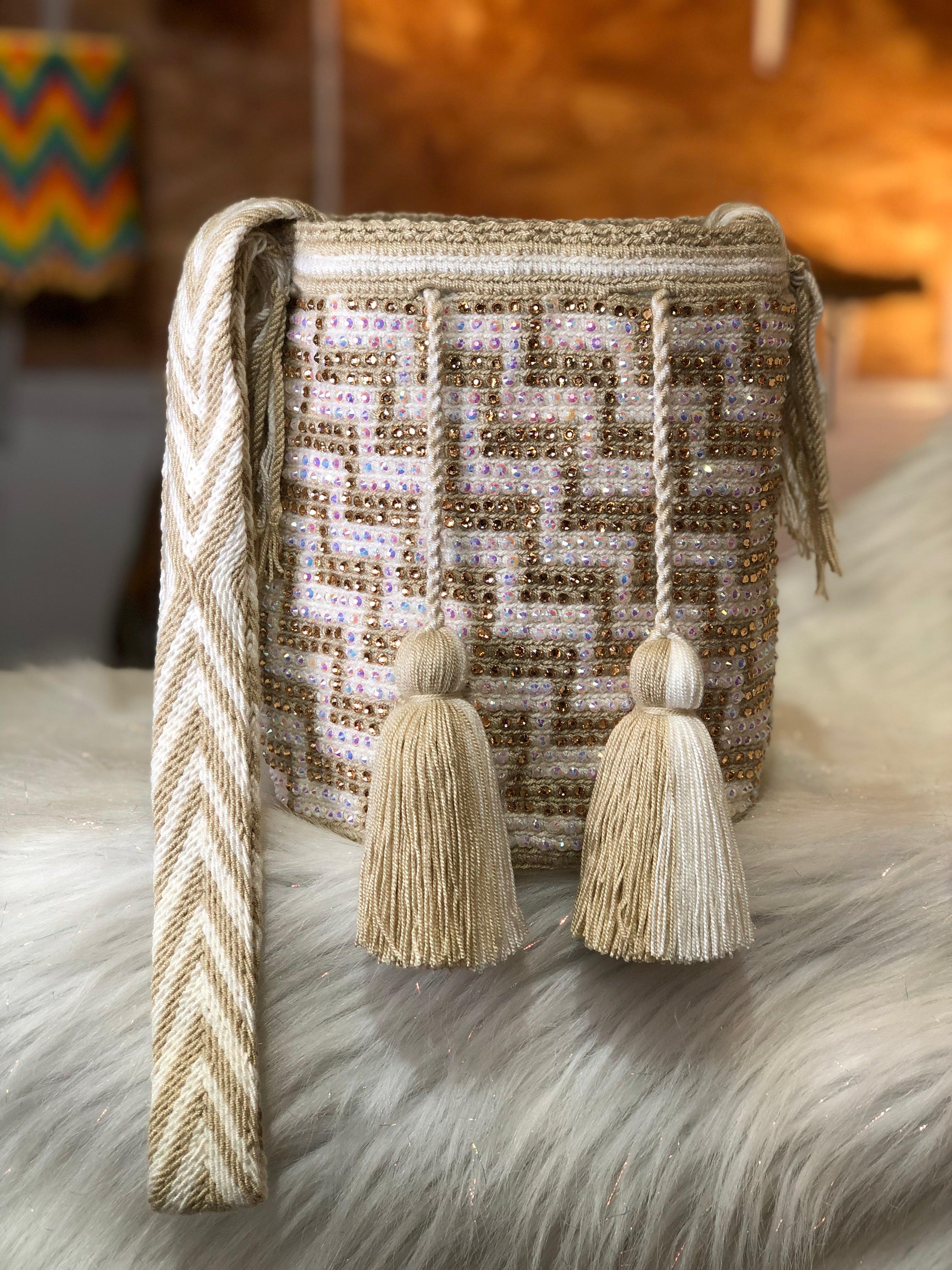 Wayuu Medium Rhinestones 22x21