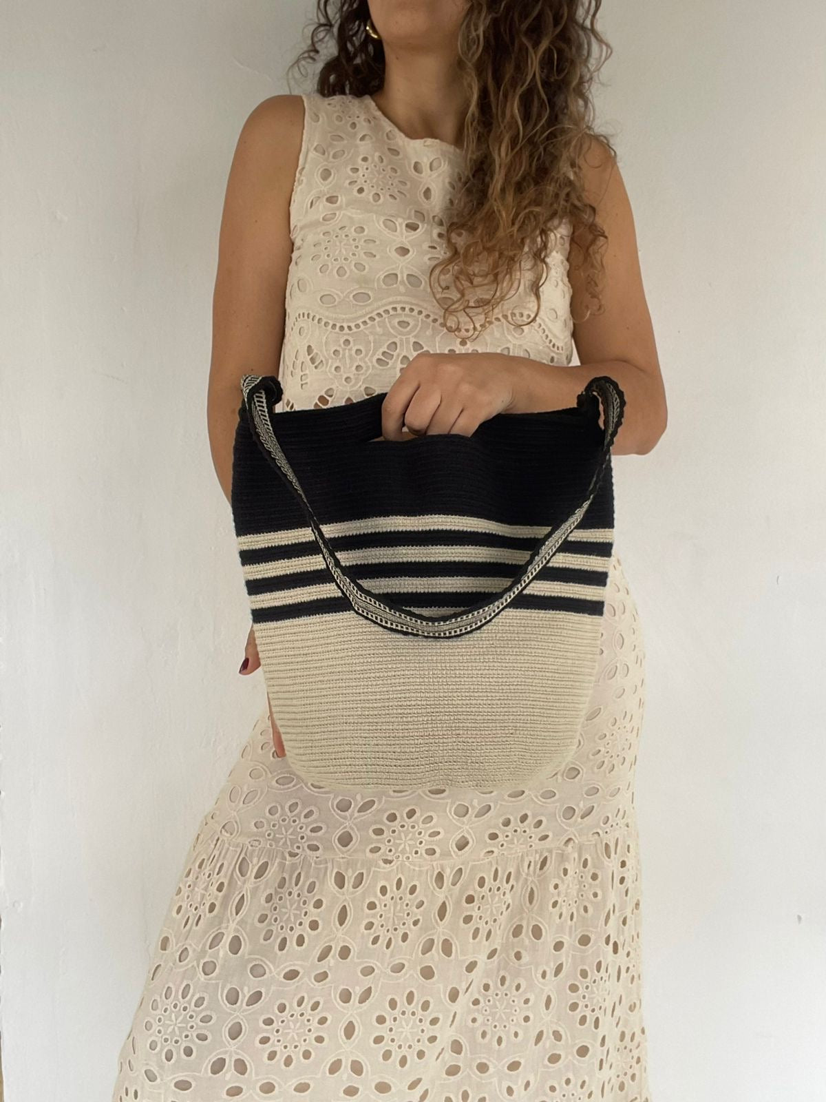 Bolso De Mano y Cargadera 29 x 29