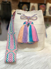 Wayuú Unicolor Grande Tradicional Gaza Macramé 29 x 29