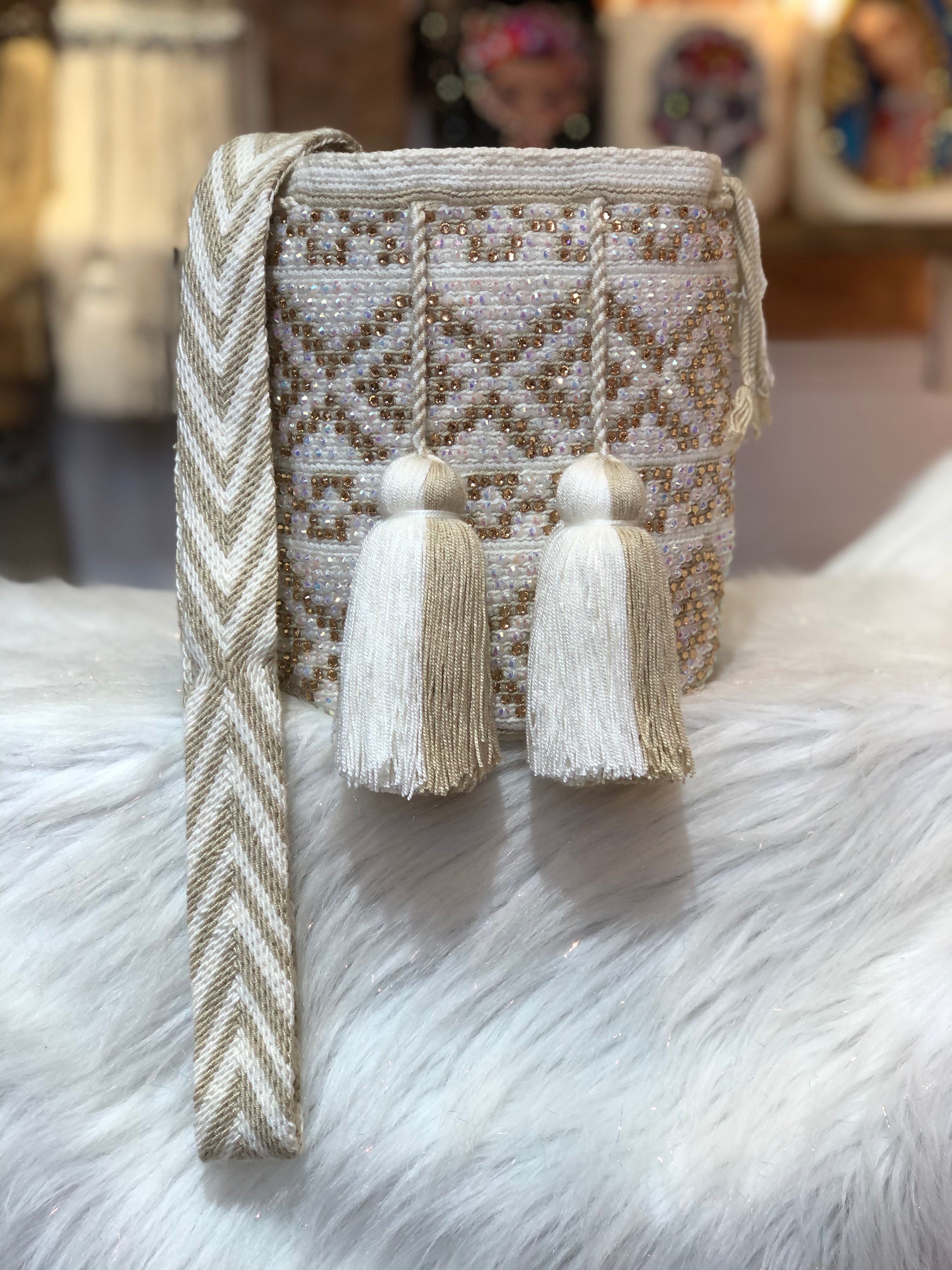 Wayuu Medium Rhinestones 22x21